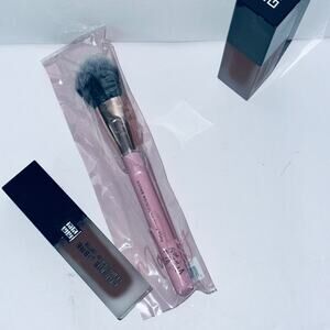 GIVENCHY C485 PRISME LIBRE SKIN CARING MATTE FOUNDATION